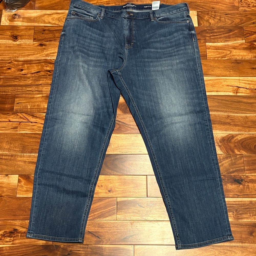 Banana Republic Traveler Tapered Fit
